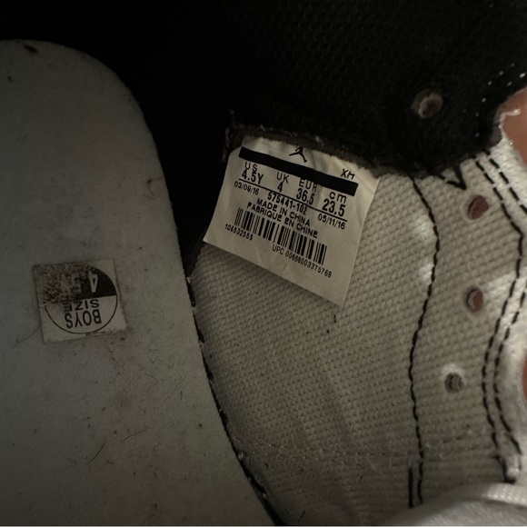 Nike Air Jordan 1 Retro High OG Premium Yin Yang White GS sz 4.5 - Picture 11 of 11